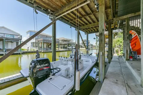 22112 Yoakum Drive Galveston TX 77554