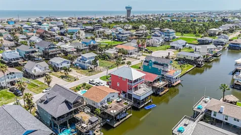 22112 Yoakum Drive Galveston TX 77554