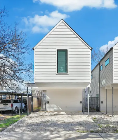 7407 Rusk Street A Houston TX 77011