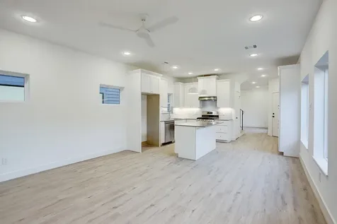 7407 Rusk Street A Houston TX 77011