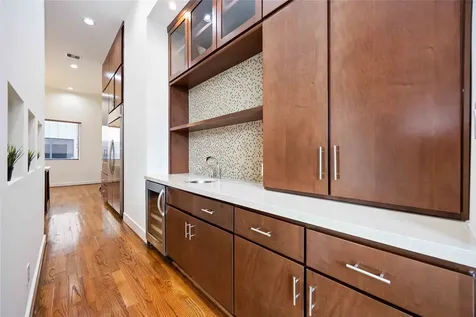 1730 Wentworth Street Houston TX 77004