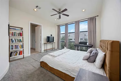 1730 Wentworth Street Houston TX 77004