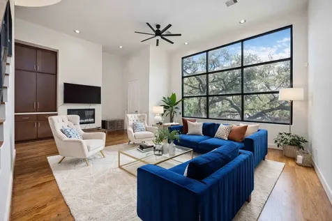 1730 Wentworth Street Houston TX 77004