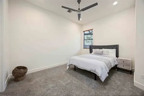 1730 Wentworth Street Houston TX 77004