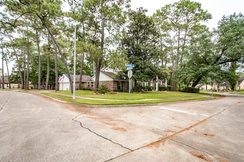 3600 Autumn Lane Baytown TX 77521