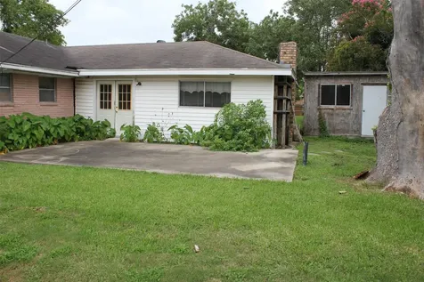 1610 Bexar Avenue Victoria TX 77901