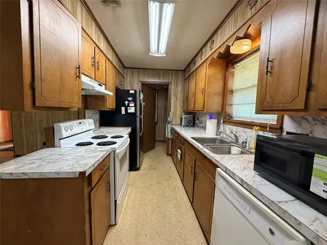 2475 County Road 4260 Woodville TX 75979