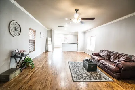 548 W 27th Street Houston TX 77008