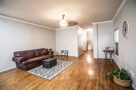548 W 27th Street Houston TX 77008