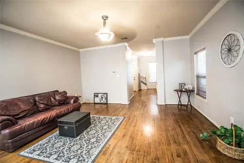 548 W 27th Street Houston TX 77008