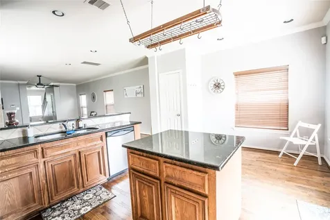 548 W 27th Street Houston TX 77008