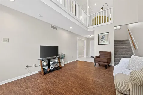 113 Normal Park Drive B Huntsville TX 77320