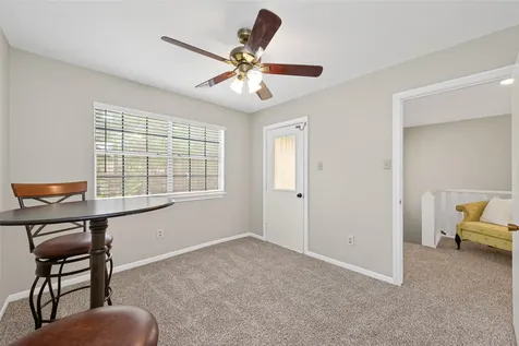 113 Normal Park Drive B Huntsville TX 77320