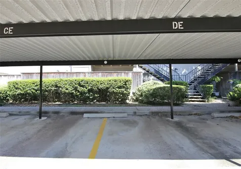 5711 Sugar Hill 95 Houston TX 77057
