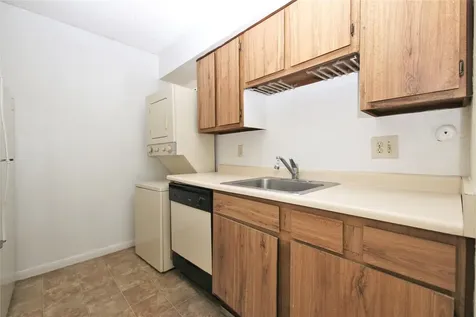 5711 Sugar Hill 95 Houston TX 77057