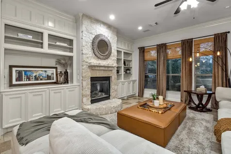 114 S Knights Crossing Drive The Woodlands TX 77382