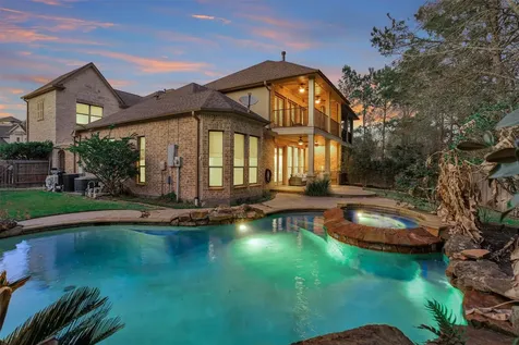 114 S Knights Crossing Drive The Woodlands TX 77382
