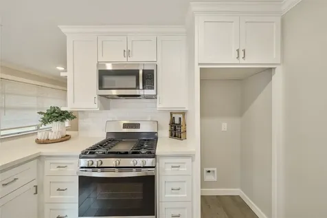 309 S Magnolia Street Tomball TX 77375