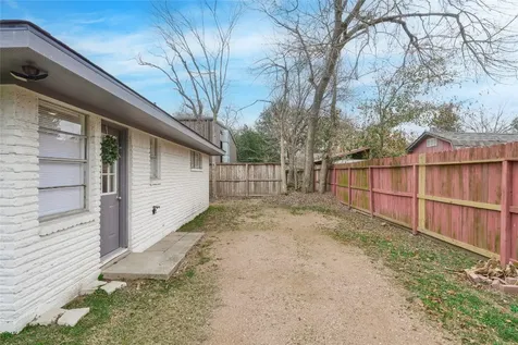 309 S Magnolia Street Tomball TX 77375