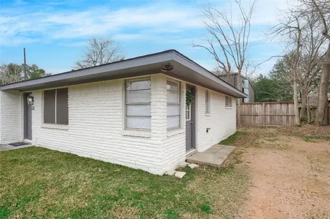 309 S Magnolia Street Tomball TX 77375