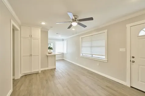 309 S Magnolia Street Tomball TX 77375
