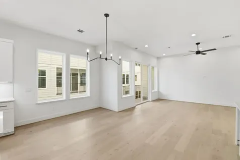 2212 Lou Ellen Lane A Houston TX 77018