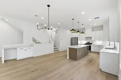 2212 Lou Ellen Lane A Houston TX 77018