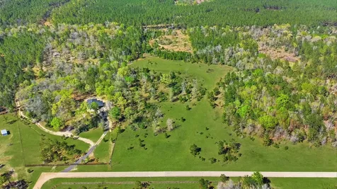 401 Big Buck Drive Cleveland TX 77328