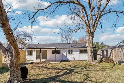 1307 Saddle Rock Drive Houston TX 77088