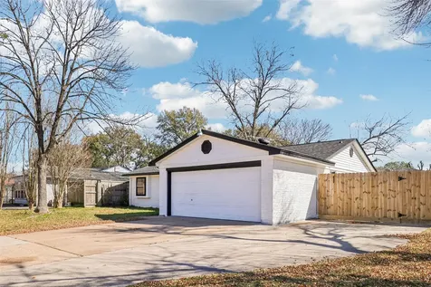 1307 Saddle Rock Drive Houston TX 77088