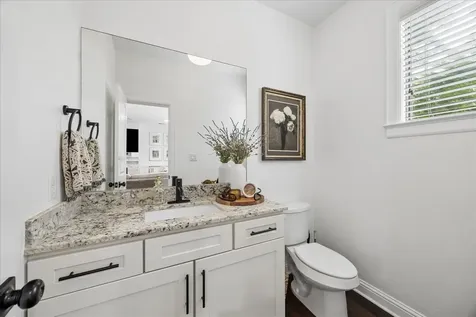 5431 Kiam Street B Houston TX 77007