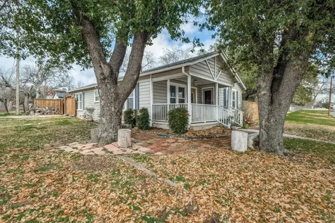 131 Milton Street Lewisville TX 75057