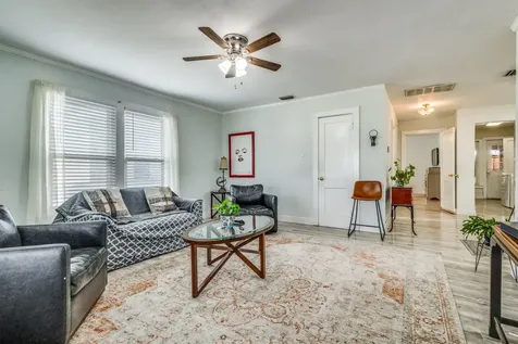 131 Milton Street Lewisville TX 75057