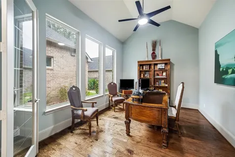 23 Little Falls Place Tomball TX 77375
