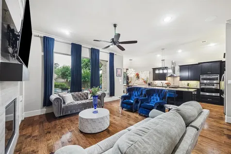 23 Little Falls Place Tomball TX 77375