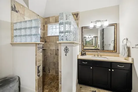 23 Little Falls Place Tomball TX 77375