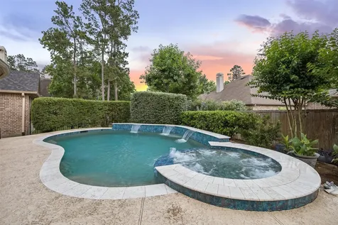 23 Little Falls Place Tomball TX 77375