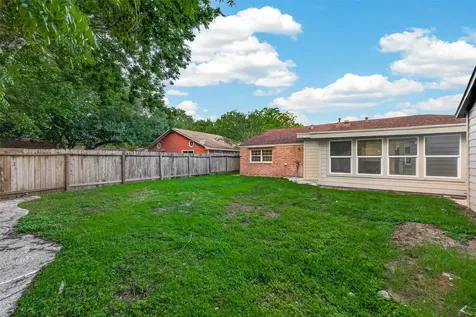 11206 Huggins Drive Houston TX 77035