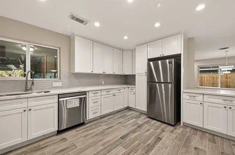 11206 Huggins Drive Houston TX 77035