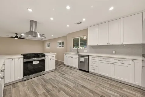 11206 Huggins Drive Houston TX 77035