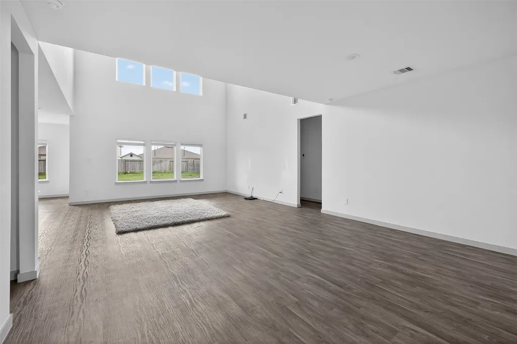 6823 Amber Cliff Lane Richmond TX 77469