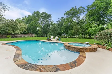 2502 Parrot Shell Lane Richmond TX 77406