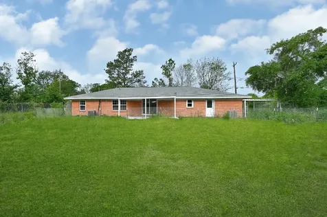 7508 Harlem Street Baytown TX 77521