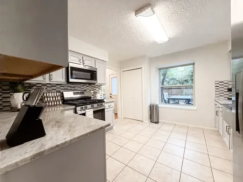 29 Pinewood Forest Court The Woodlands TX 77381