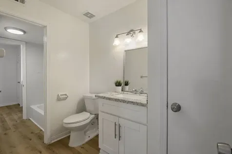 1701 Upland Drive 114 Houston TX 77043