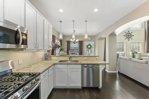 9023 Cedar Run Falls Tomball TX 77375