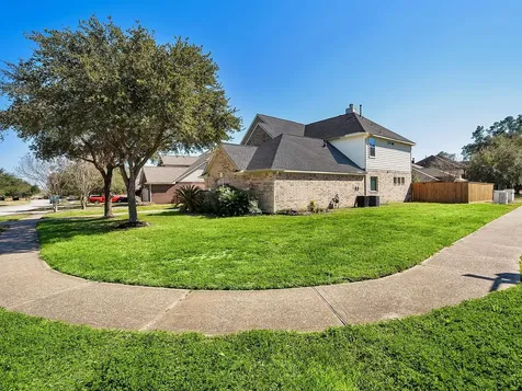 9023 Cedar Run Falls Tomball TX 77375