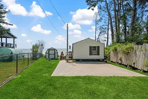 187 Panther Onalaska TX 77360