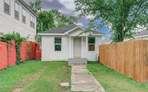 4910 Lee Street Houston TX 77020