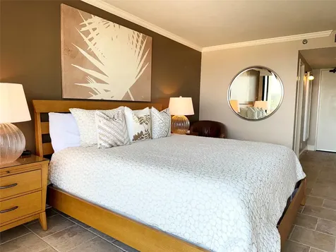 5220 Seawall Boulevard 438/439 Galveston TX 77551